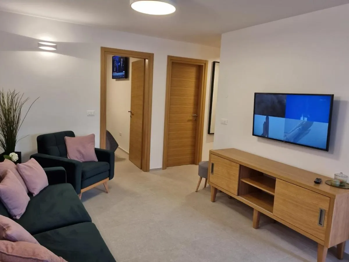 Apartments Cerin-Ρόβινι