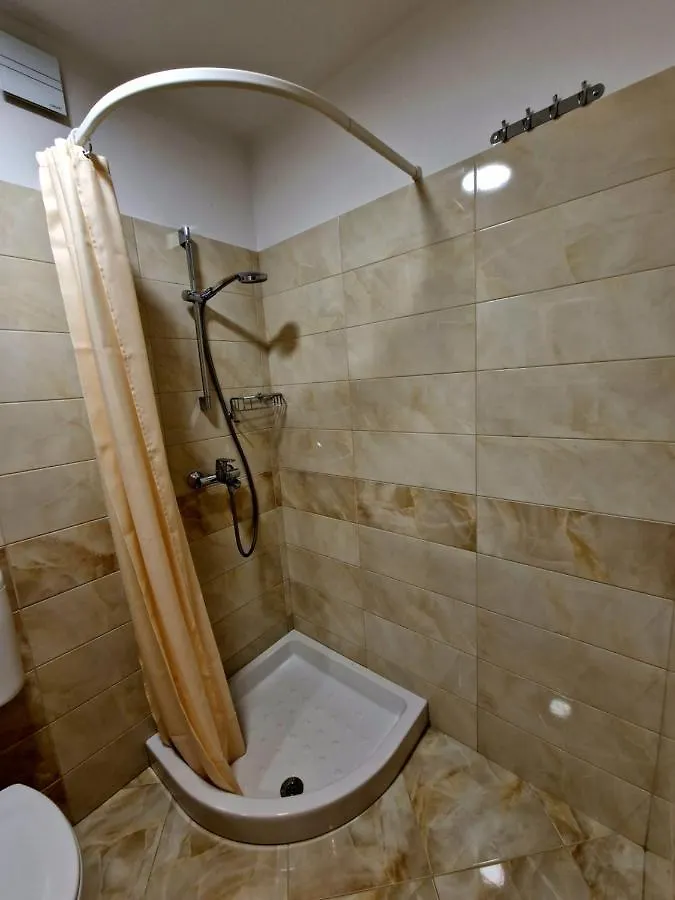 Apartments Cerin-Ρόβινι 0*, Ρόβινι Κροατία